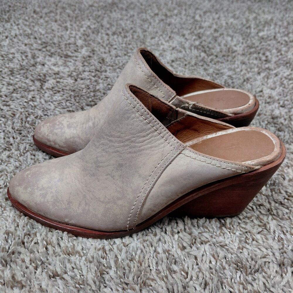 Frye Serena Rustic Leather Slide Mules Womens Sz 7.5 Beige